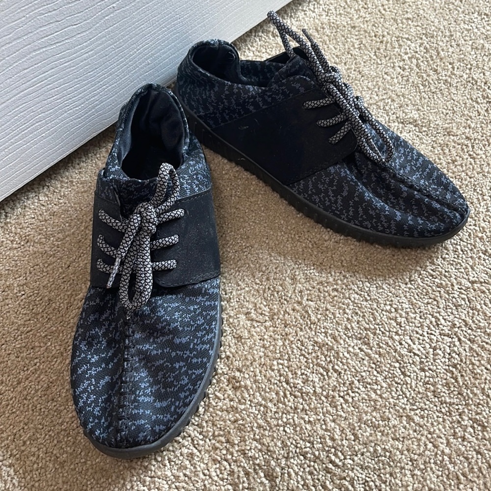 Madden Girl Sneakers Black Size 8.5